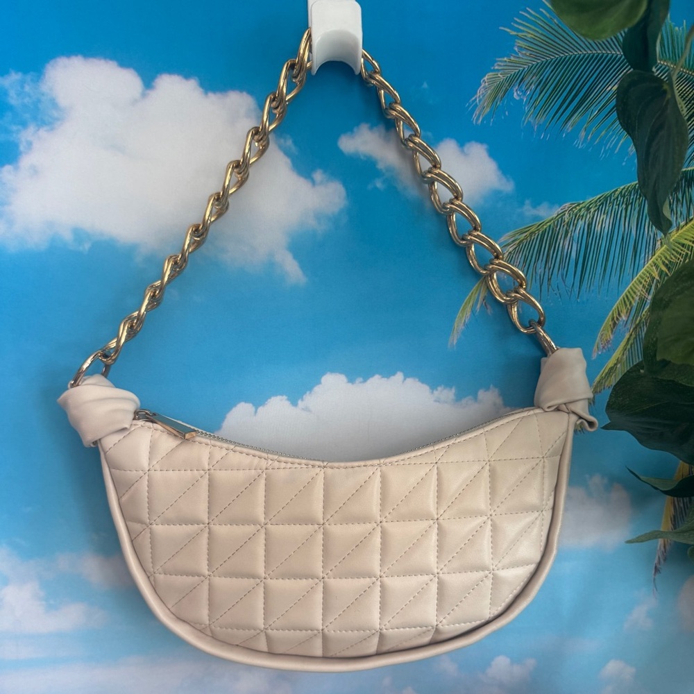 Forever 21 Quilted Cream Color Shoulder Bag - Picture 2 of 14